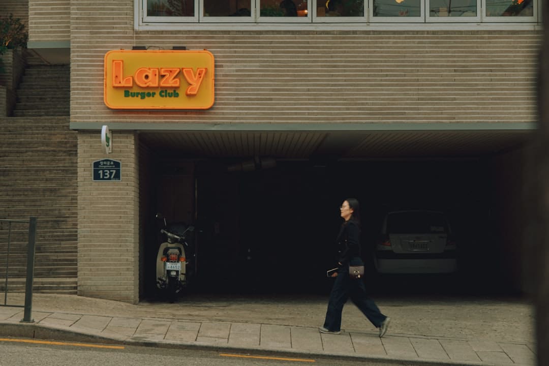 http://n.sinaimg.cn/news/transform/w600h400/20180308/z2uw-fxpwyhv9306507.jpg?zdy